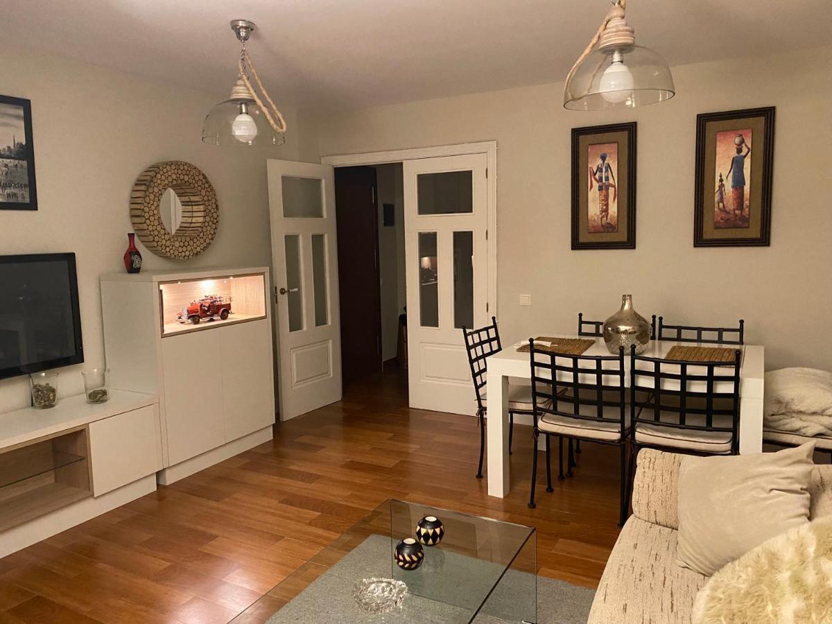 Appartement En Luis Montoto, Nervión. Céntrico