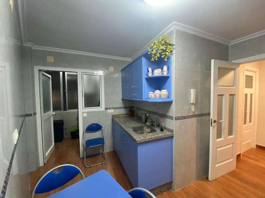 Appartement En Luis Montoto, Nervión. Céntrico *