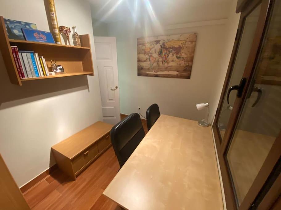 Appartement En Luis Montoto, Nervión. Céntrico *