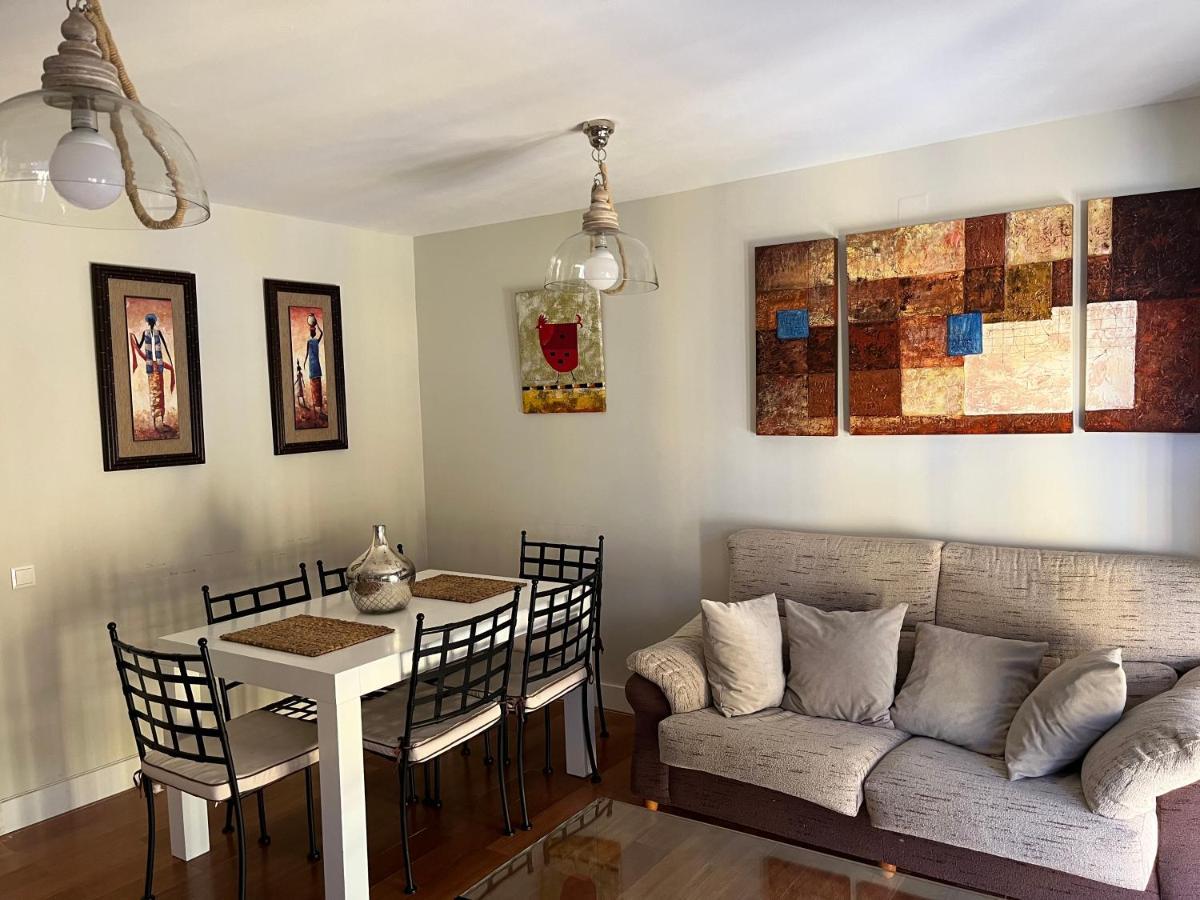 Appartement En Luis Montoto, Nervión. Céntrico